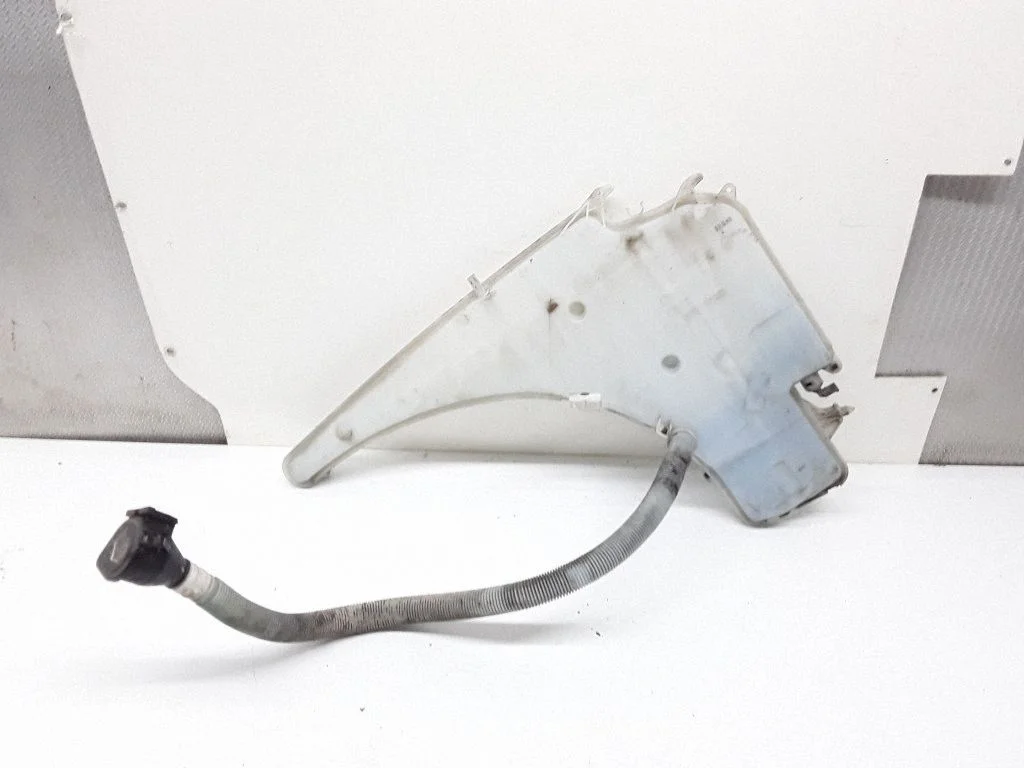 Windshield washer fluid reservoir/tank – BMW 3 Series E90 E91 (2005-2012)