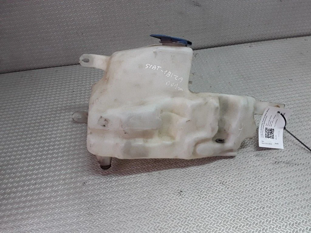 Windshield washer fluid reservoir/tank – Seat Ibiza II (6k) (1999-2002)