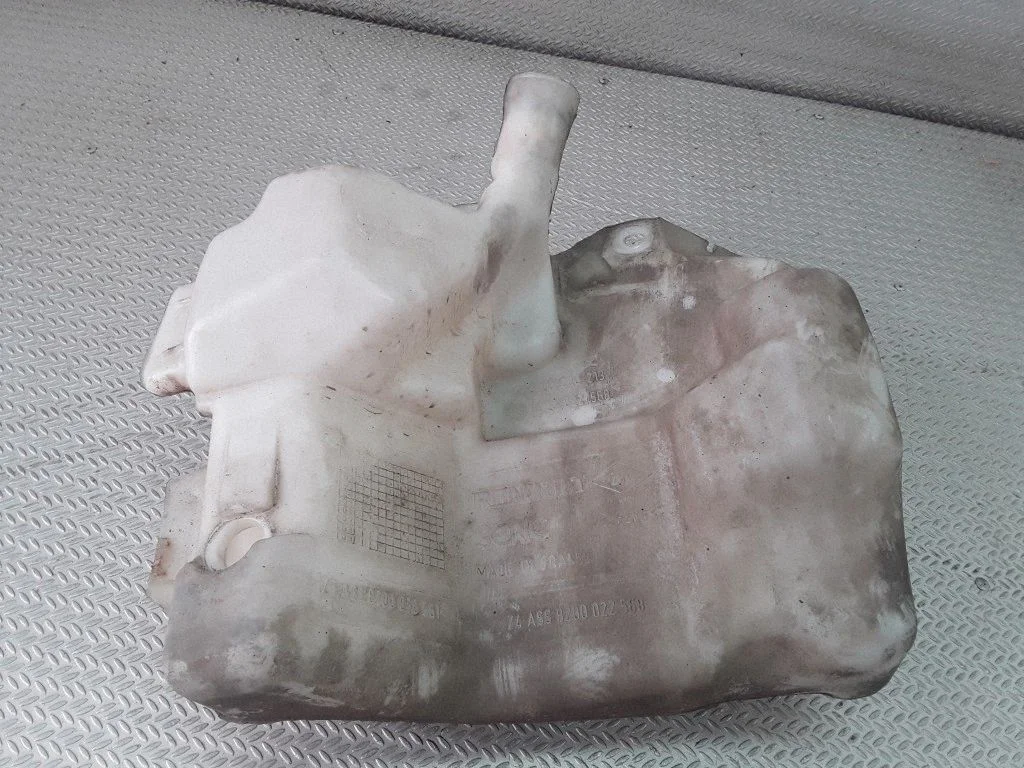Zbiorniczek spryskiwacza 8200080031