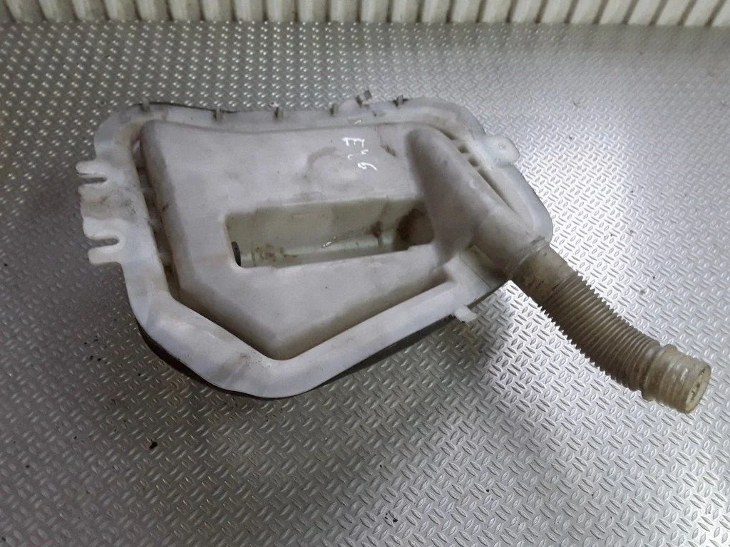 Windshield washer fluid reservoir/tank – BMW 3 Series E46 (1998-2005)