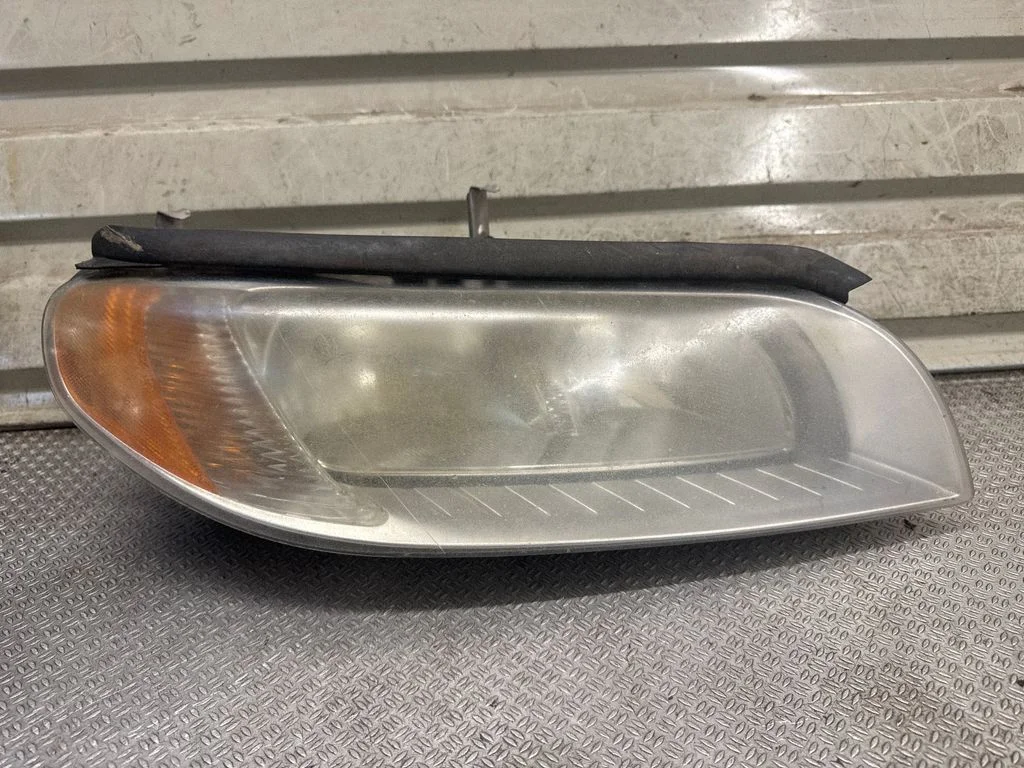 Headlight/headlamp – Volvo V70 (2008-2013)