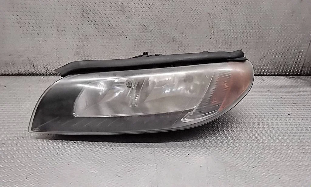 Reflektor 31214176