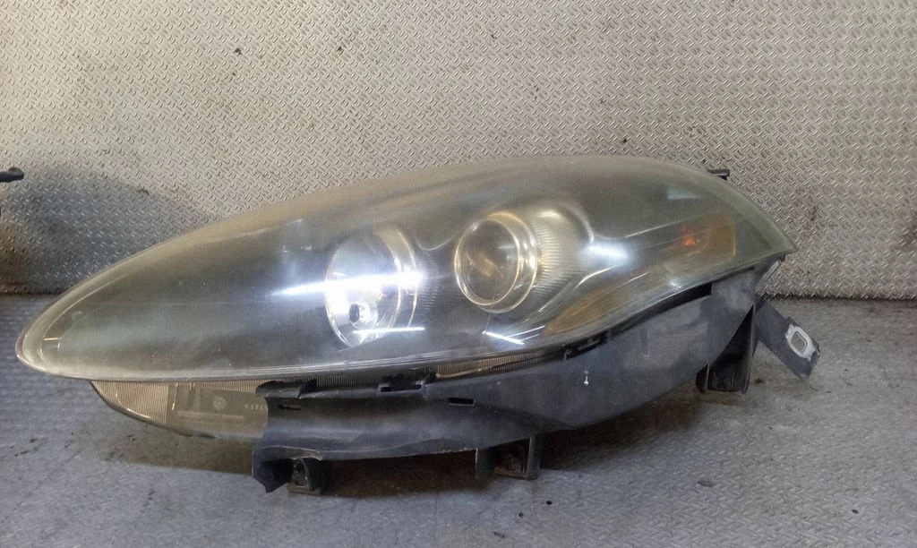 Esituli 51816979 – Fiat Croma (2006-2016)