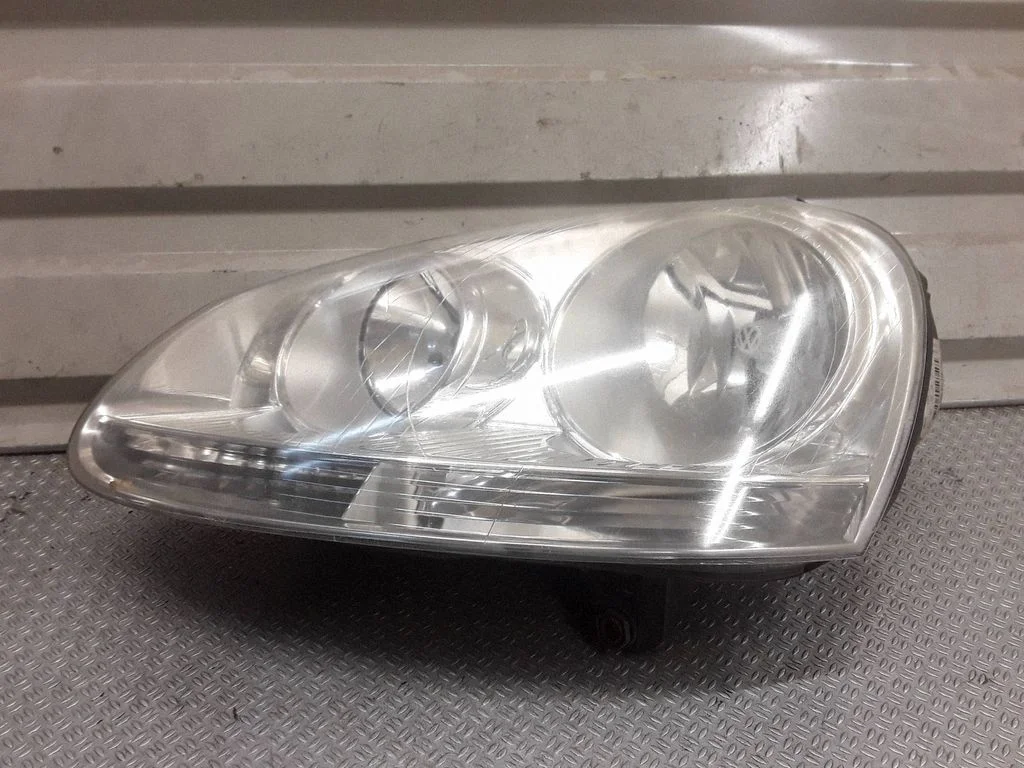 Headlight/headlamp – Volkswagen Golf Plus (2005-2013)