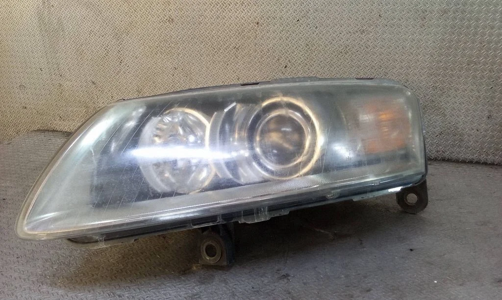 Esituli – Audi A6 Allroad C5 (1999-2005)