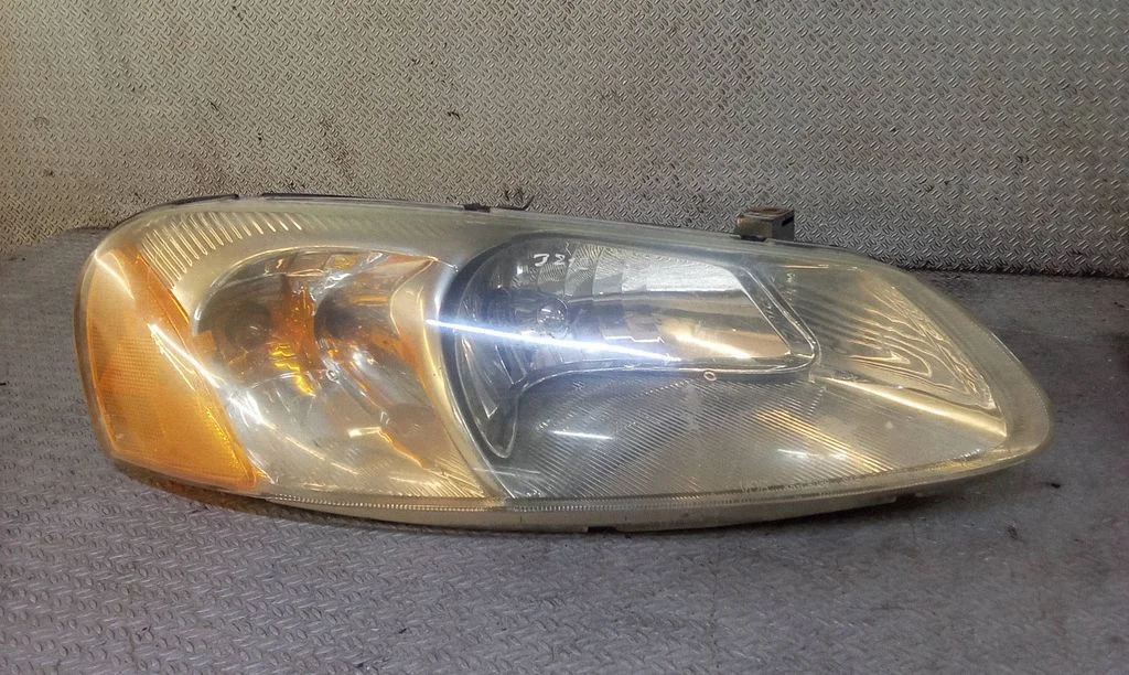 Headlight/headlamp – Chrysler Sebring (ST-22 - JR) (2000-2007)