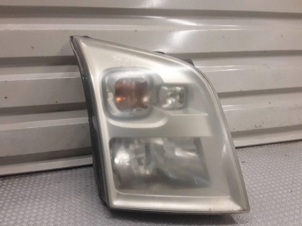 Reflektor – Ford Transit - Tourneo Connect (2003-2008)