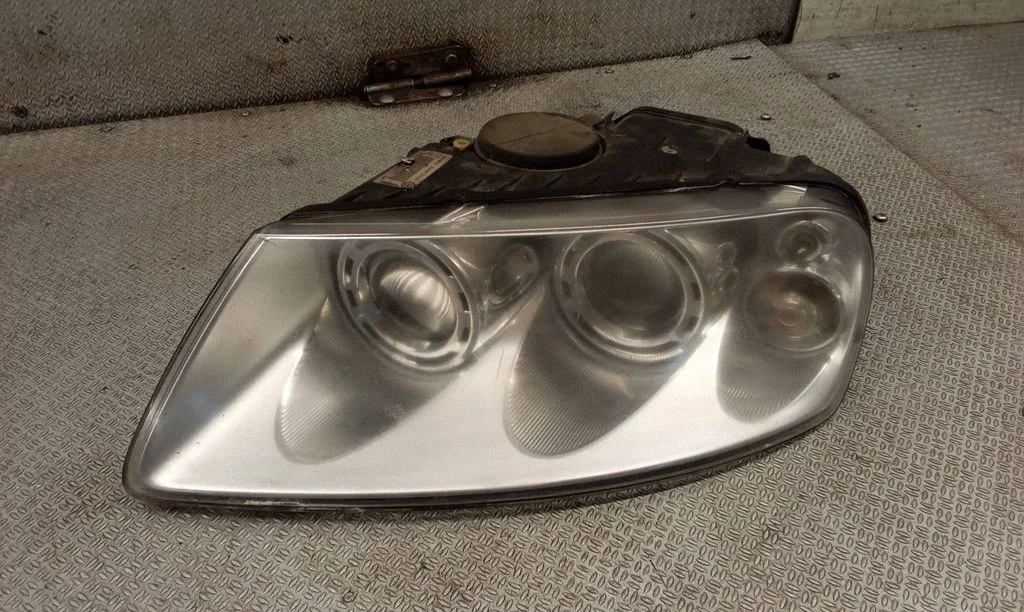 Reflektor 7L6941015CL