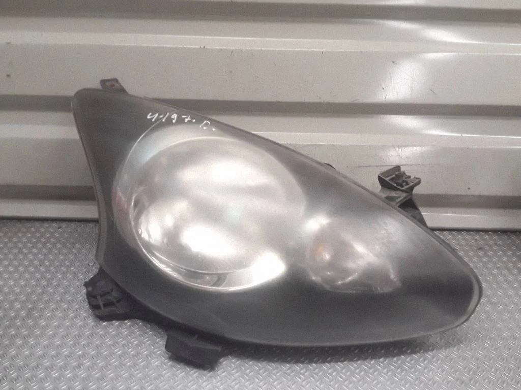 Headlight/headlamp – Toyota Aygo AB10 (2005-2014)