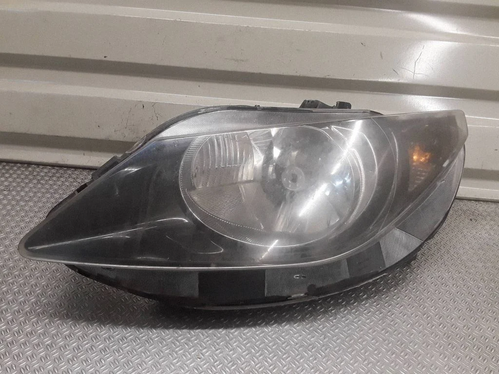 Priekšējais lukturis 6J1941021C