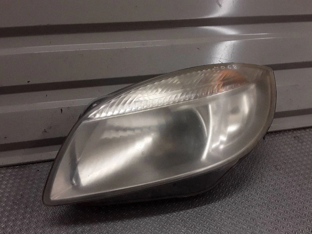 Headlight/headlamp – Skoda Roomster (5J) (2006-2015)