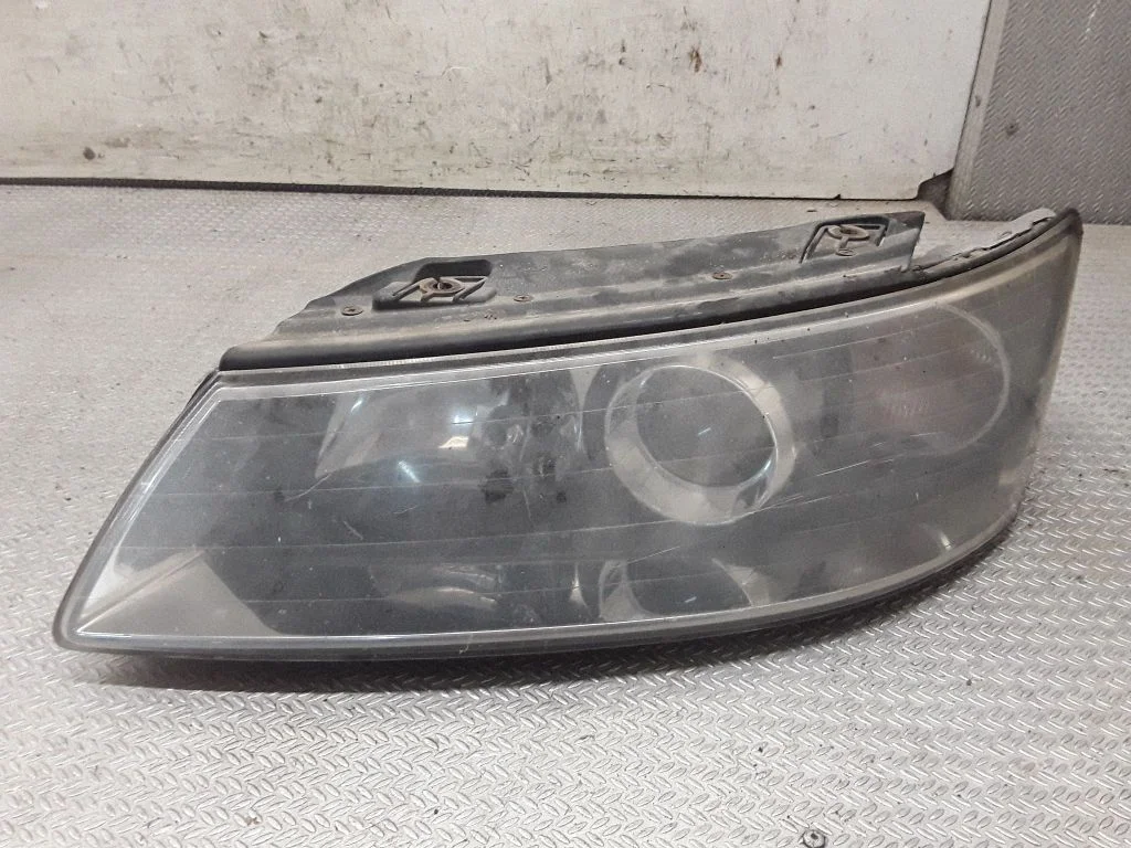 Esituli – Hyundai Sonata (2006-2015), vasak