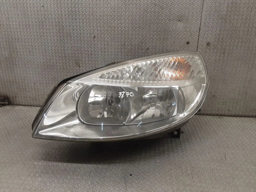 Headlight/headlamp 15810300