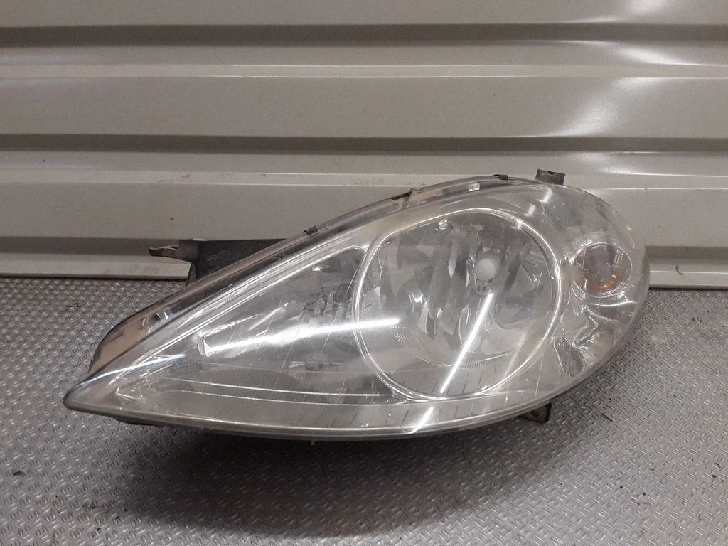 Headlight/headlamp – Mercedes-Benz A-Class W169 (2004-2012)