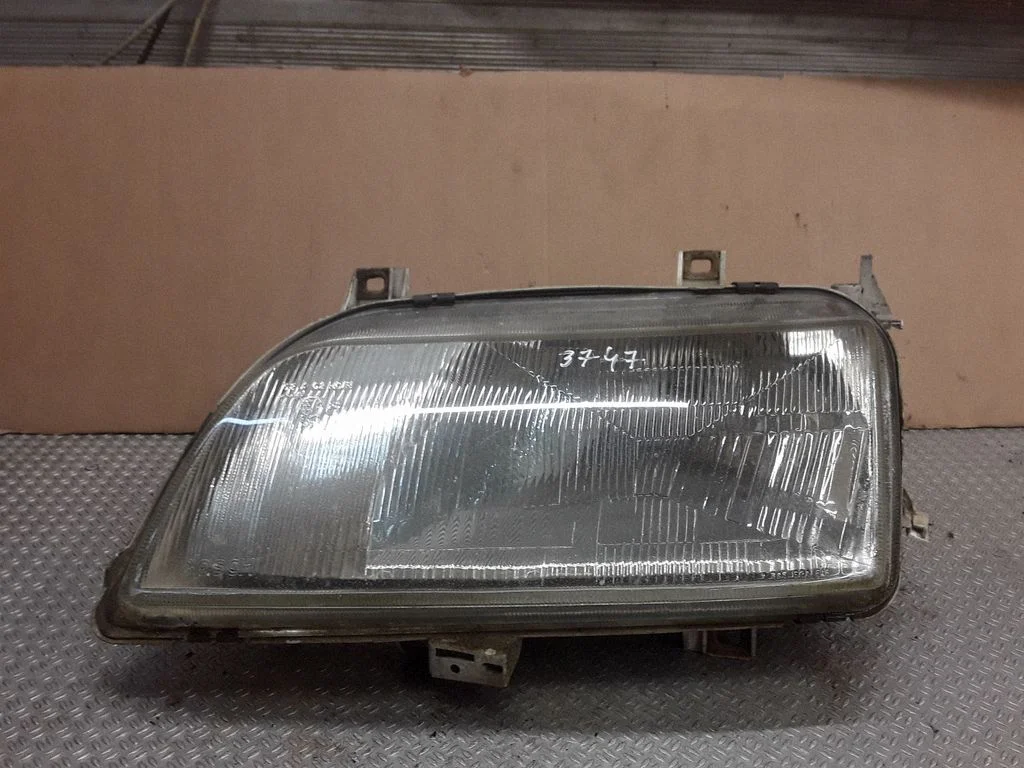 Headlight/headlamp – Volkswagen Sharan (1996-2000)