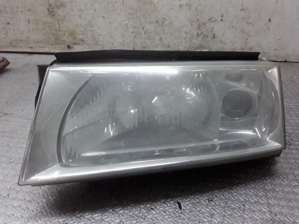 Headlight/headlamp – Skoda Octavia Mk1 (1U) (1996-2004)