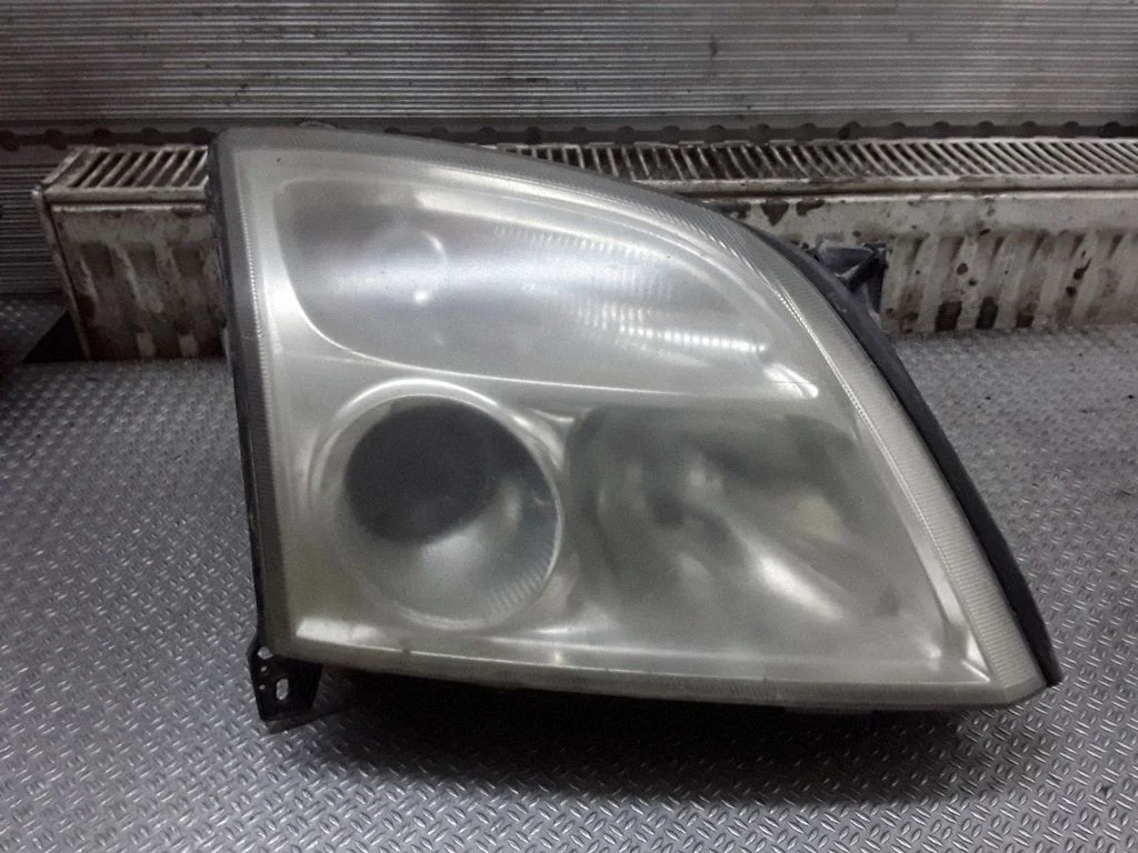 Headlight/headlamp – Opel Vectra B (1996-2002)