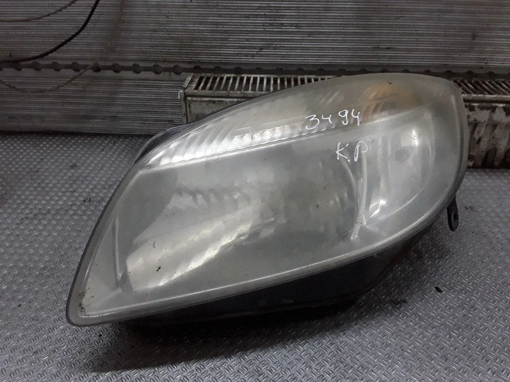 Headlight/headlamp – Skoda Roomster (5J) (2006-2015)