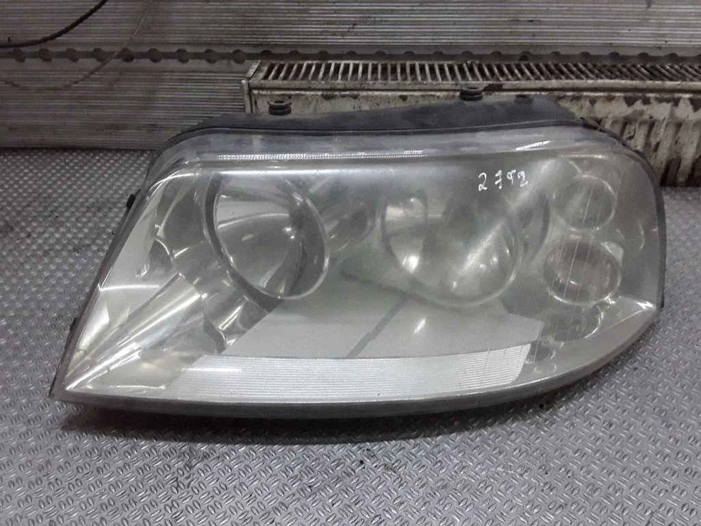 Reflektor 7M3941015AA