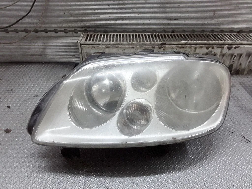 Headlight/headlamp – Volkswagen Touran I (2003-2010)