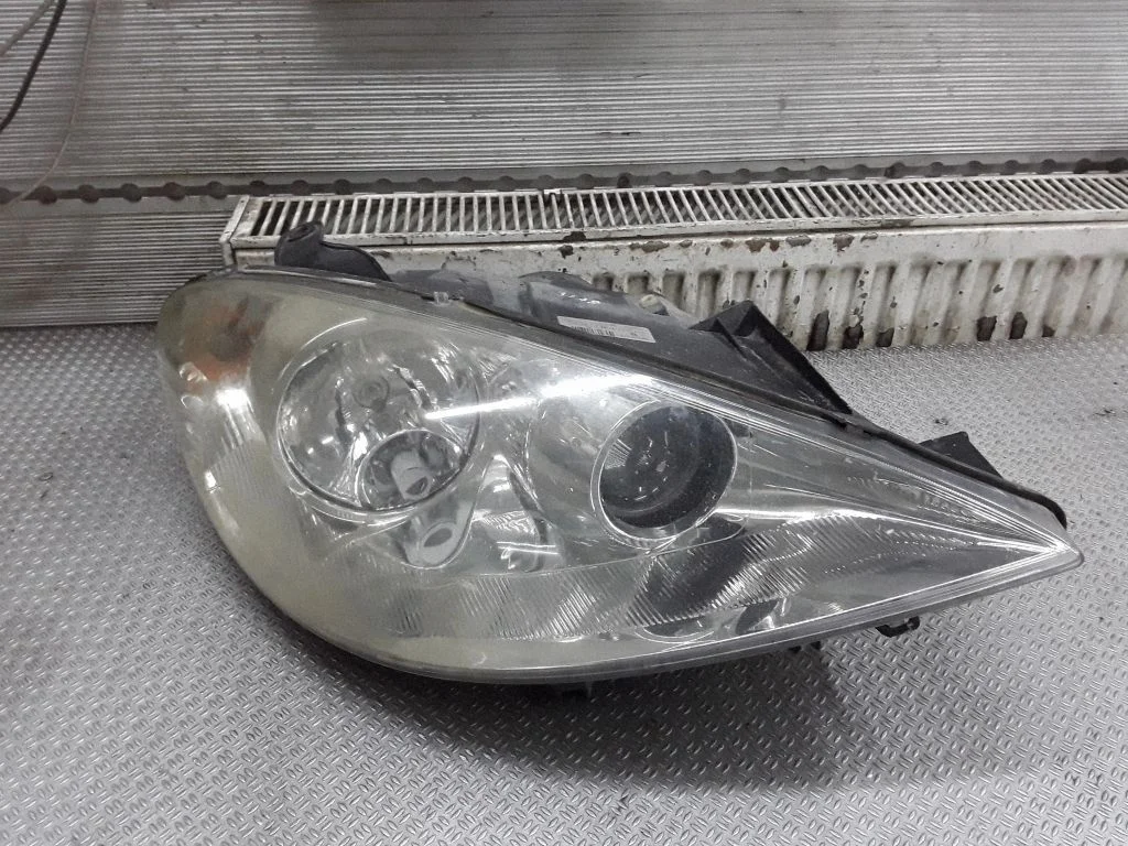 Priekšējais lukturis 89006374