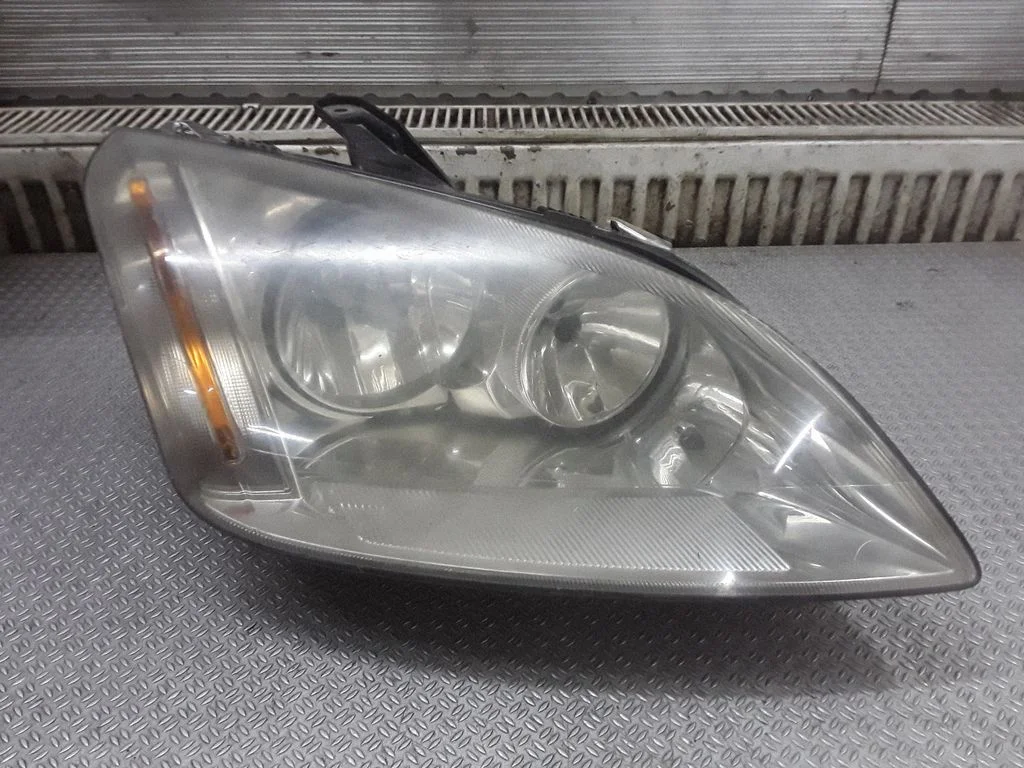 Headlight/headlamp – Ford Focus C-MAX (2003-2010)