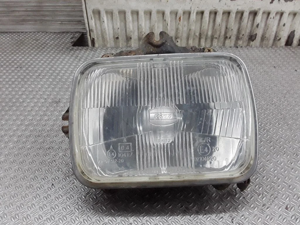 Headlight/headlamp – Toyota 4 Runner N120 N130 (1989-1995)