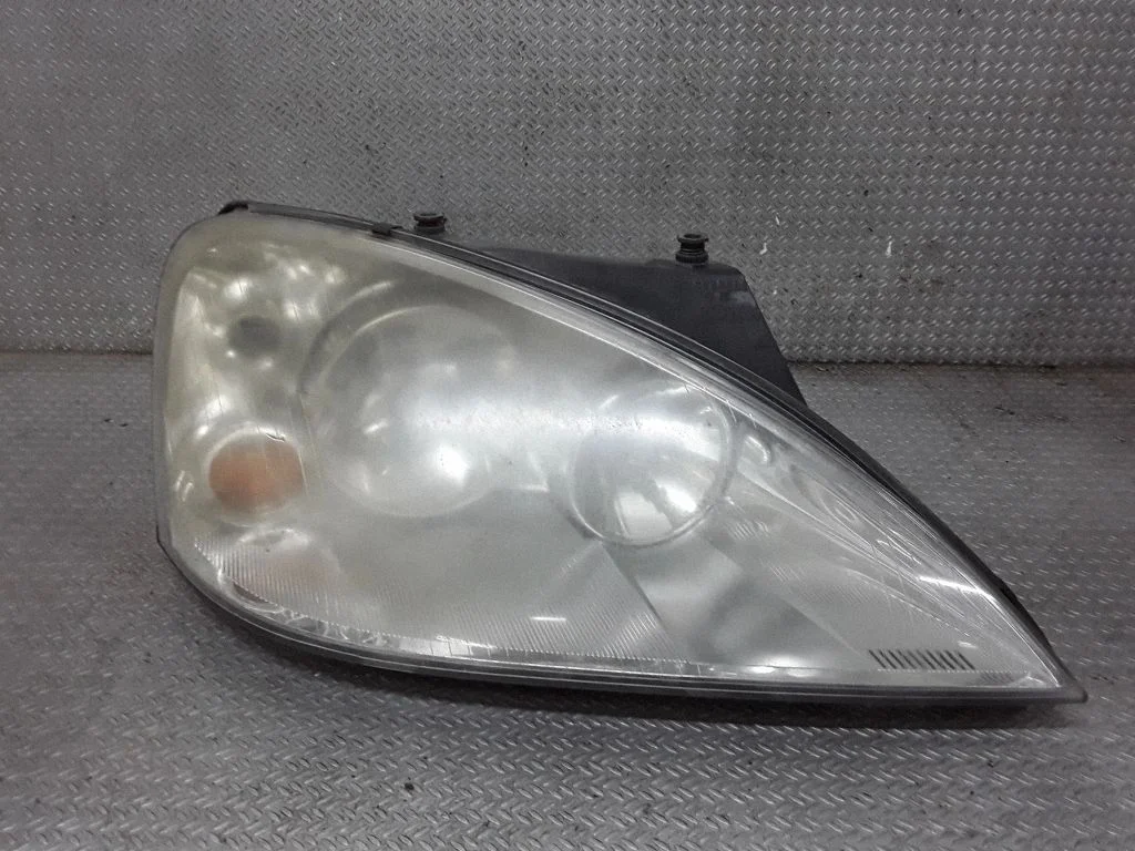 Headlight/headlamp – Ford Galaxy (2000-2006)