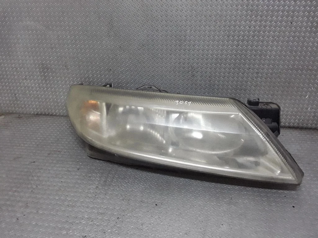 Headlight/headlamp – Renault Laguna II (2001-2007)