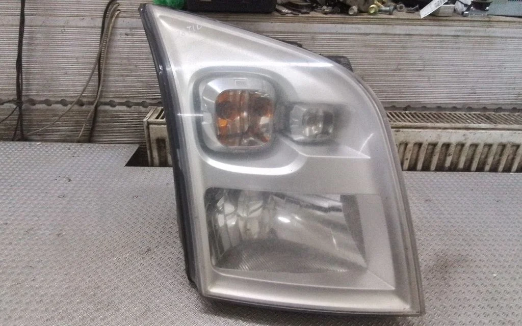 Headlight/headlamp – Ford Transit - Tourneo Connect (2009-2013)