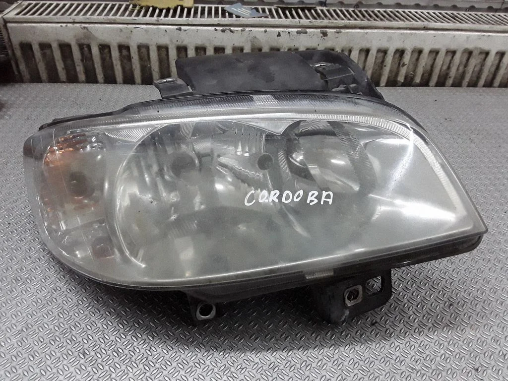 Priekšējais lukturis – Seat Cordoba (6K) (1999-2002)