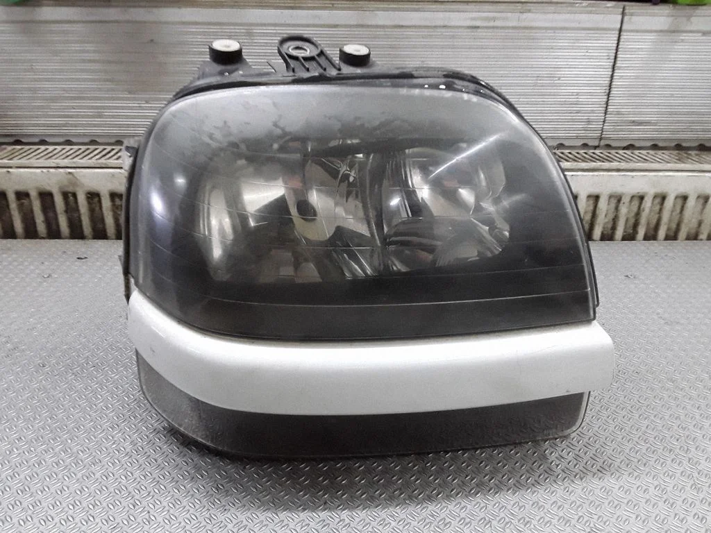 Esituli – Fiat Doblo (2000-2009)