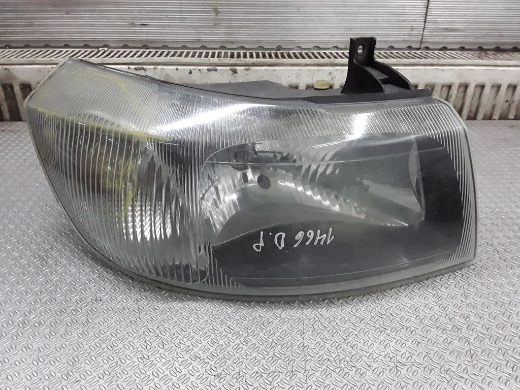 Headlight/headlamp – Ford Transit - Tourneo Connect (2003-2008)