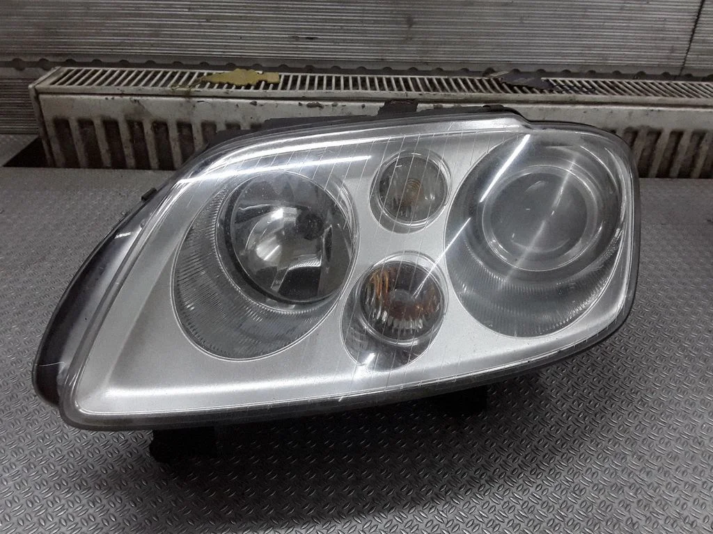Reflektor 1T0941031F