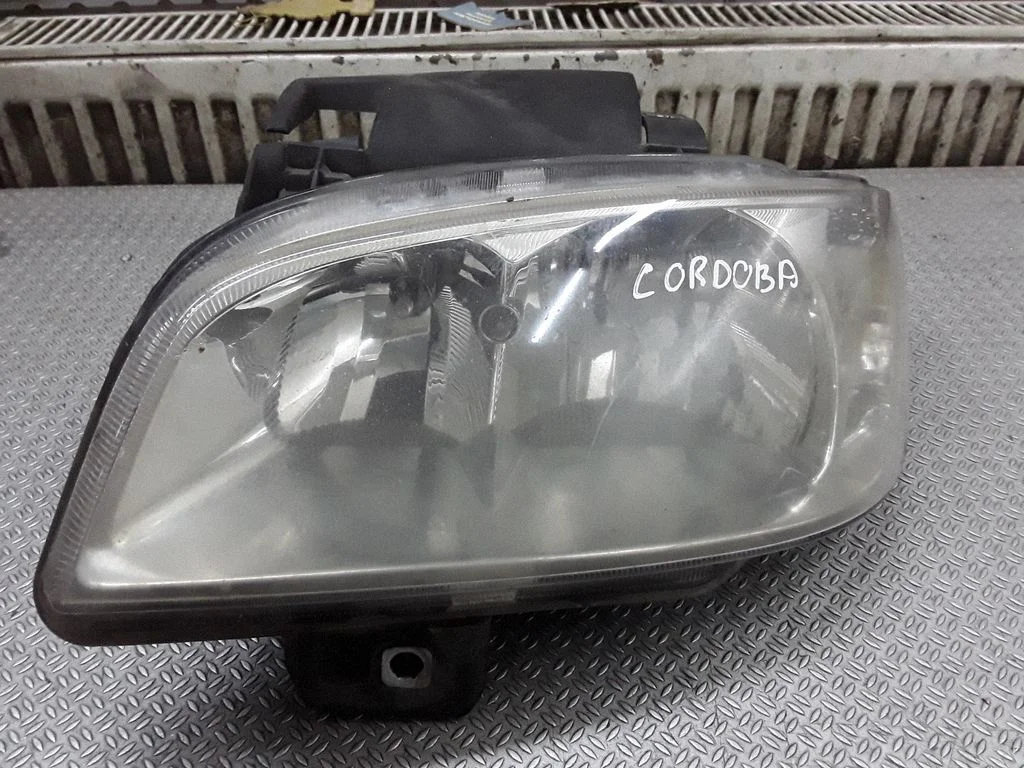 Priekšējais lukturis – Seat Cordoba (6K) (1999-2002)