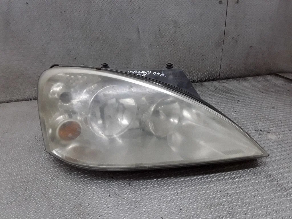 Headlight/headlamp – Ford Galaxy (2000-2006)