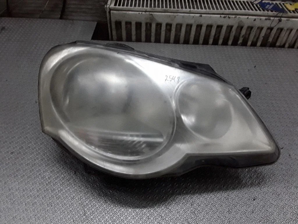 Reflektor 6Q1941008