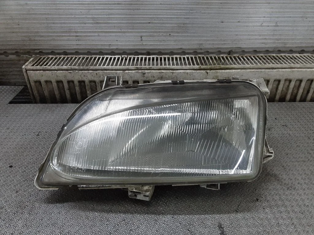 Headlight/headlamp – Ford Galaxy (1995-2000)