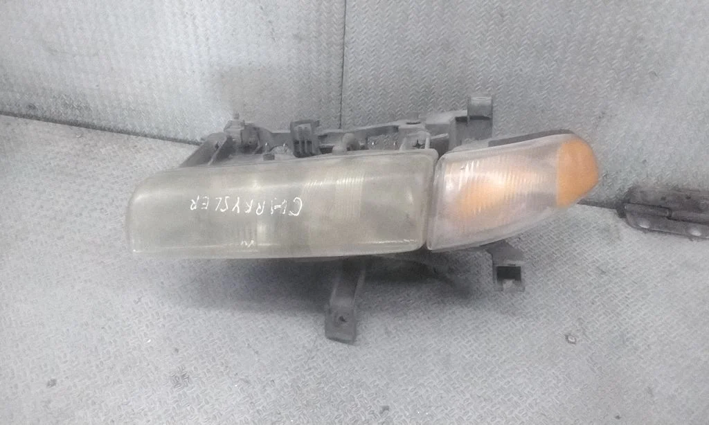 Headlight/headlamp – Chrysler Sebring (FJ - JX) (1995-2000), left