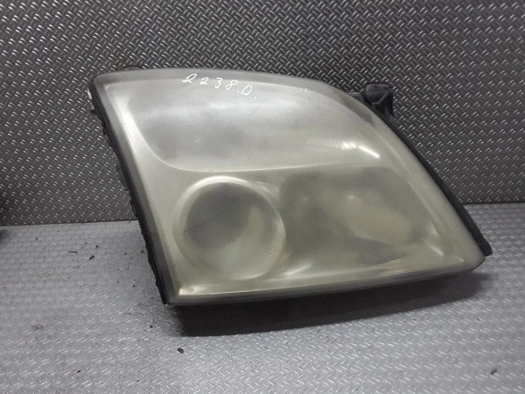 Headlight/headlamp – Opel Vectra C (2002-2005)