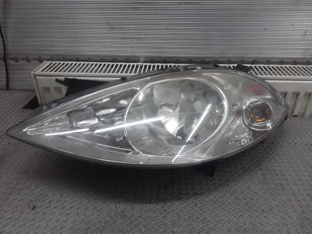 Headlight/headlamp – Mercedes-Benz A-Class W169 (2004-2012)
