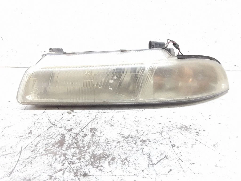 Headlight/headlamp – Chrysler Stratus (1995-2001), left
