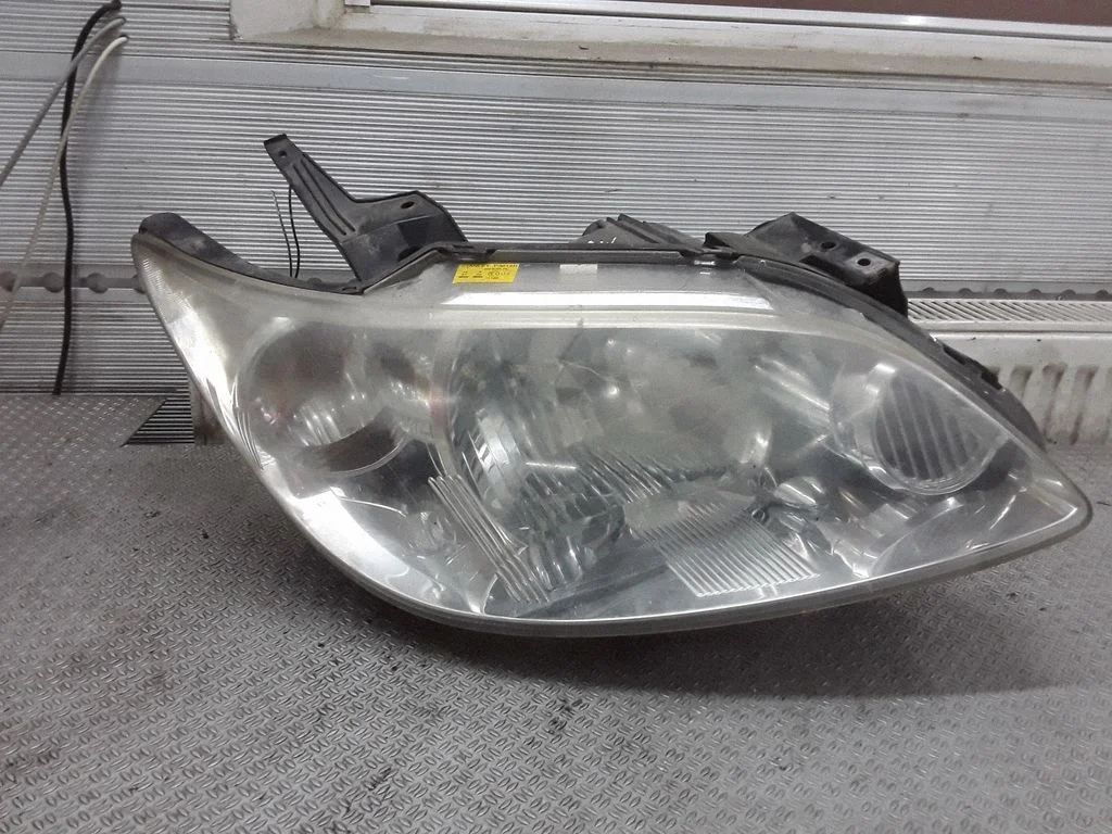 Reflektor P3814R – Mazda MPV II LW (1999-2007)