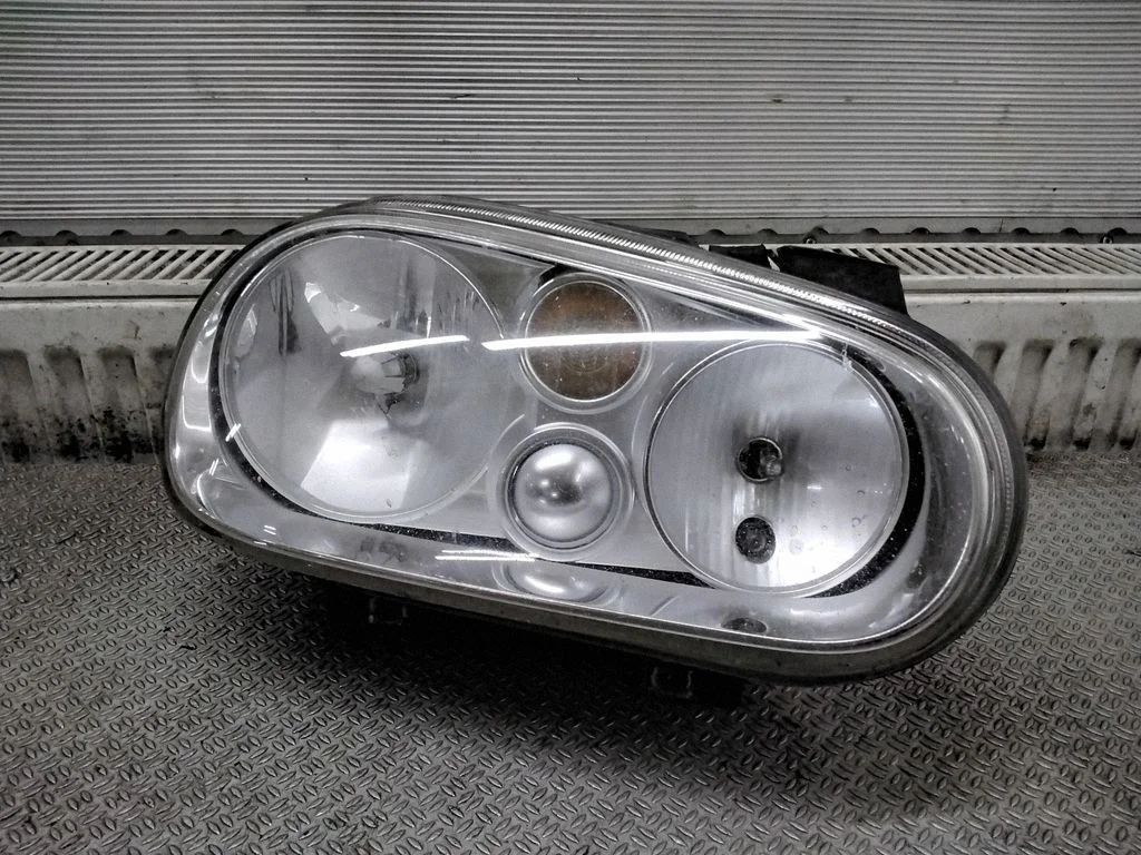 Headlight/headlamp – Volkswagen Golf IV (1998-2005)