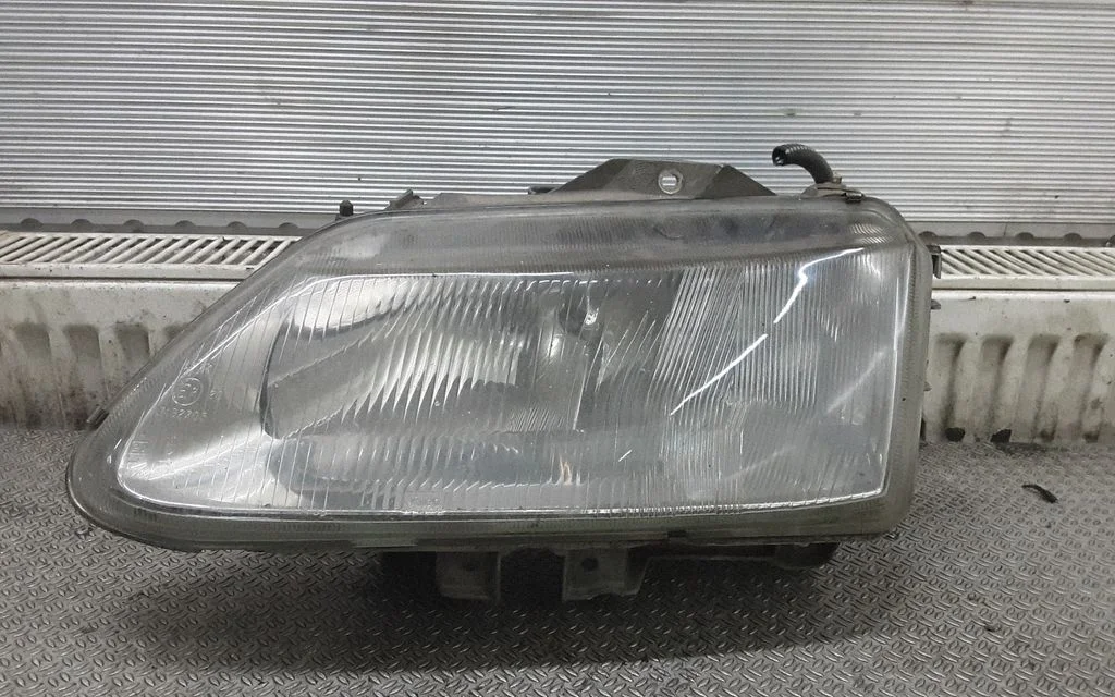 Headlight/headlamp – Renault Espace III (1997-2003)
