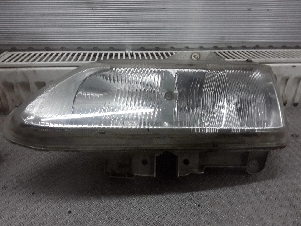 Headlight/headlamp – Renault Espace III (1997-2003)
