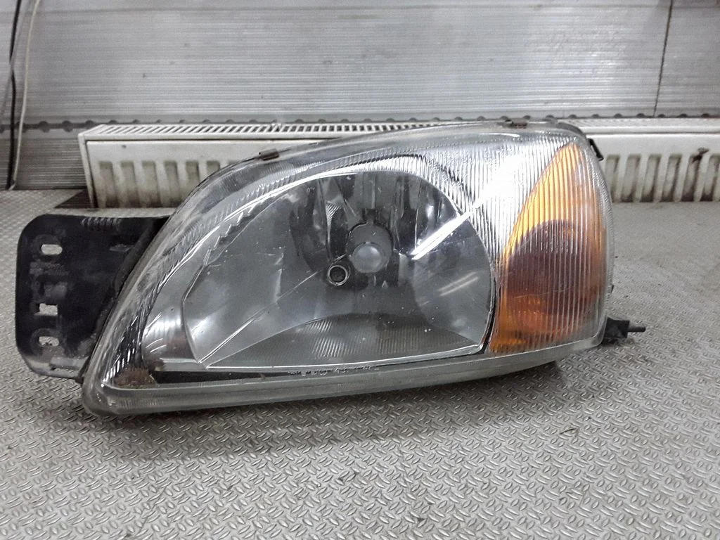 Headlight/headlamp E410287