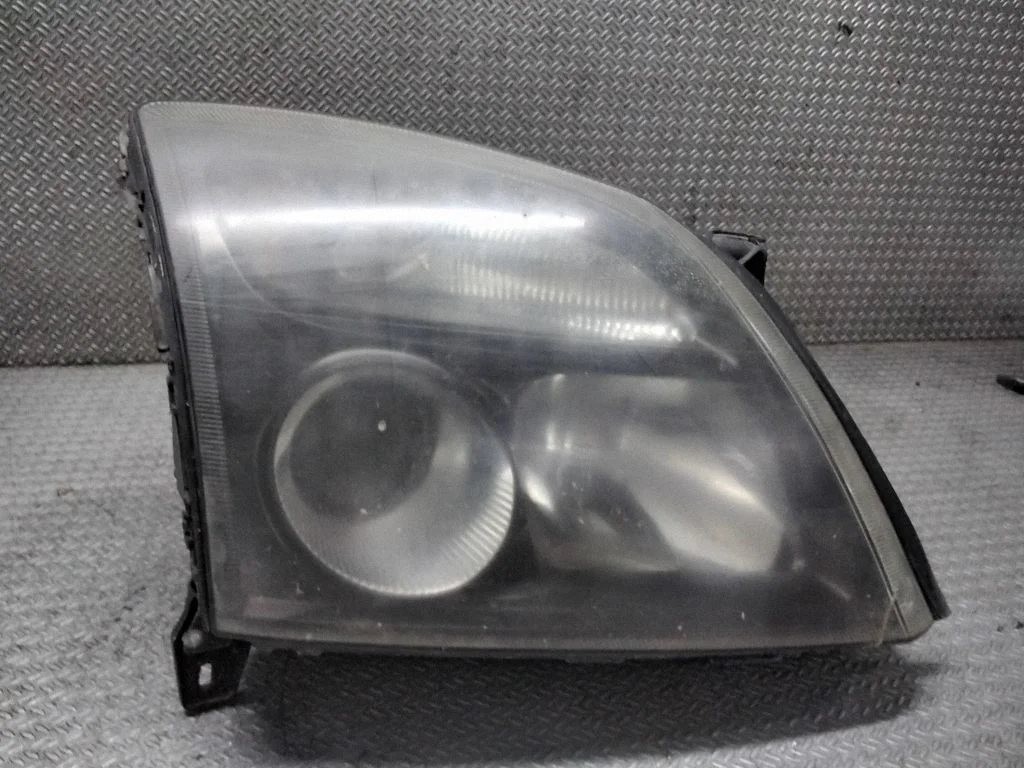 Headlight/headlamp – Opel Vectra C (2002-2005)