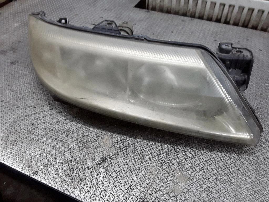 Headlight/headlamp – Renault Laguna II (2001-2007)