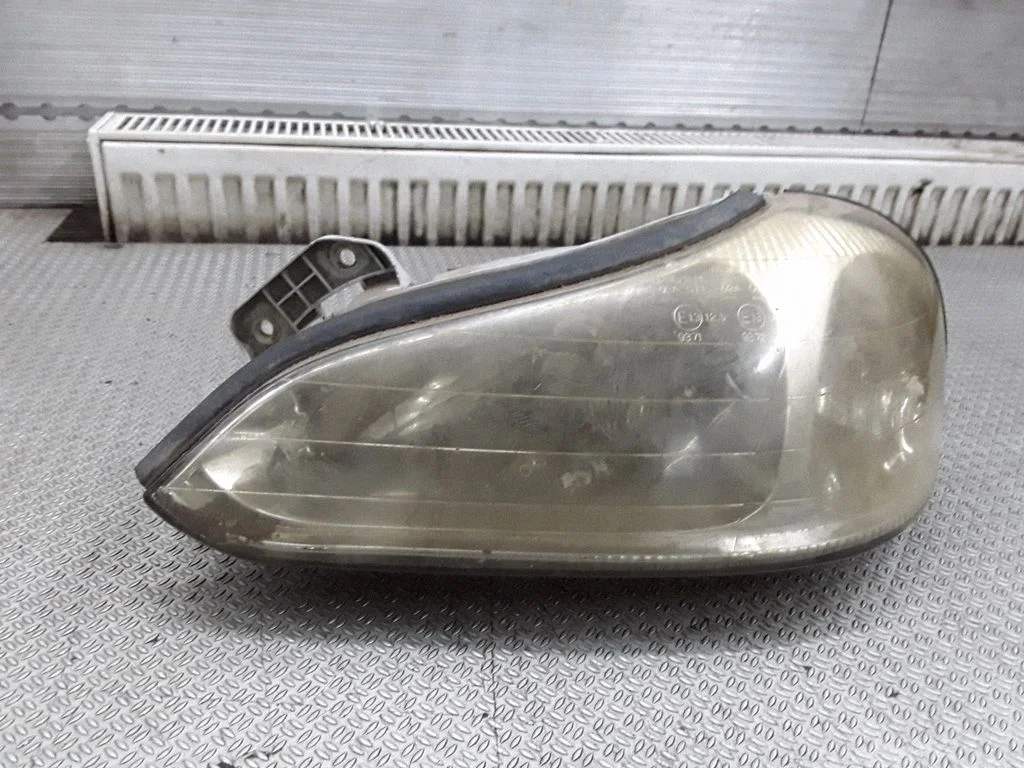 Headlight/headlamp 9E26 – KIA Clarus (1997-1999)